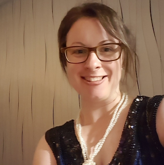 Meet your Posher, Véronique - Picture 1 of 1